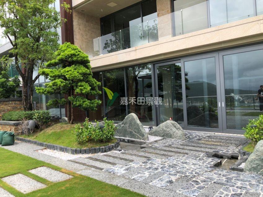 庭院景觀設(shè)計軟裝如何體現(xiàn)出來？